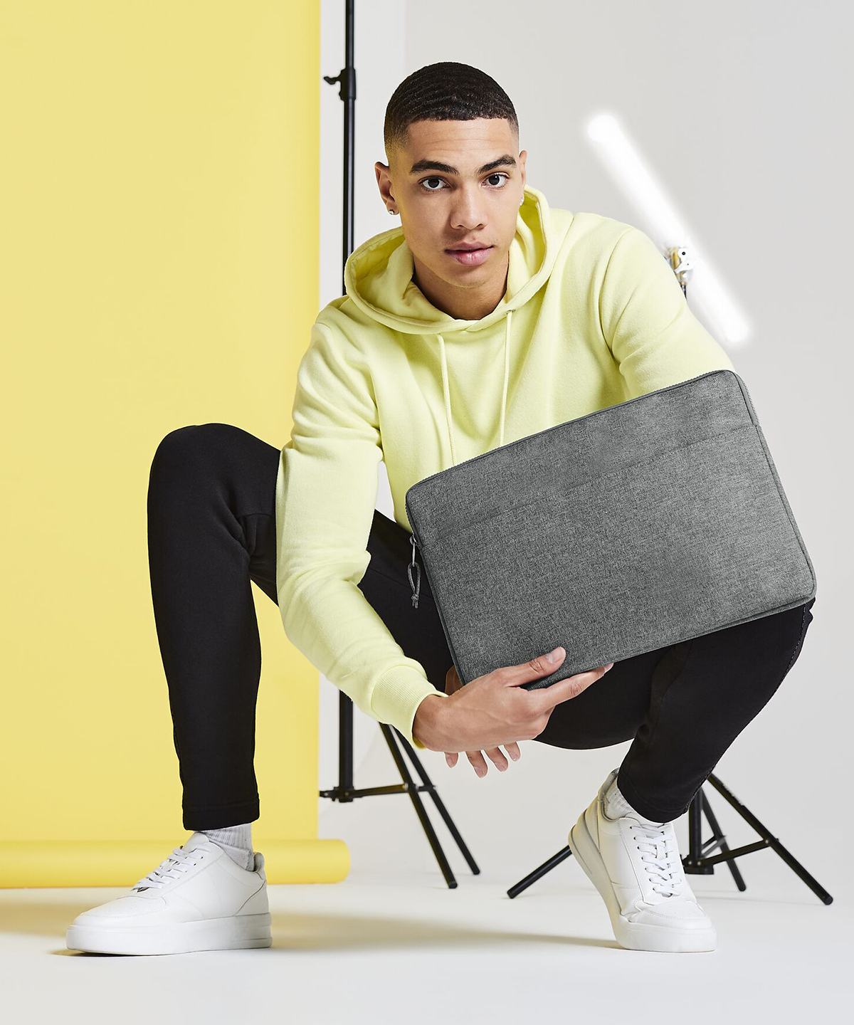 Essential 15 laptop case"