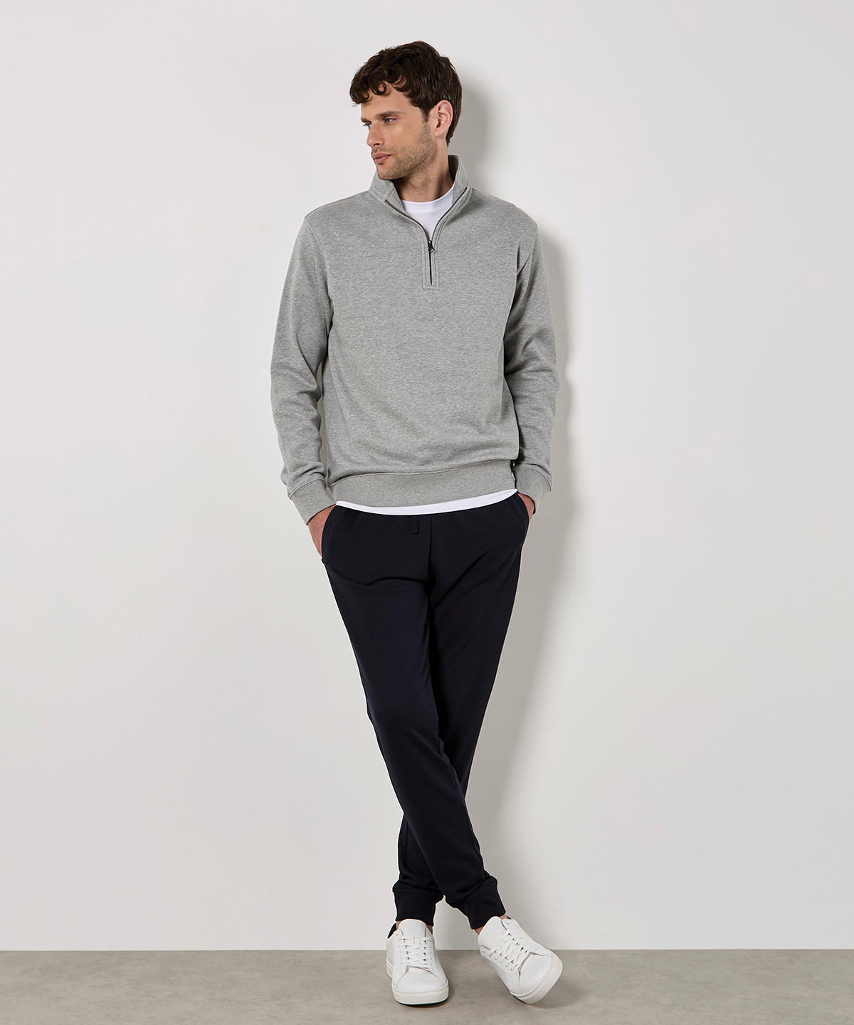Regular fit ¼-zip sweatshirt