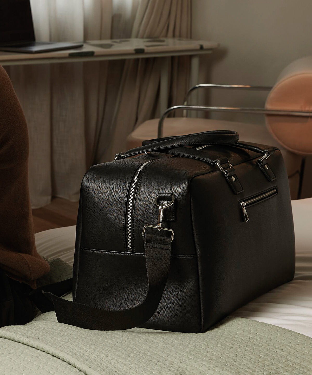 Tailored luxe PU weekender